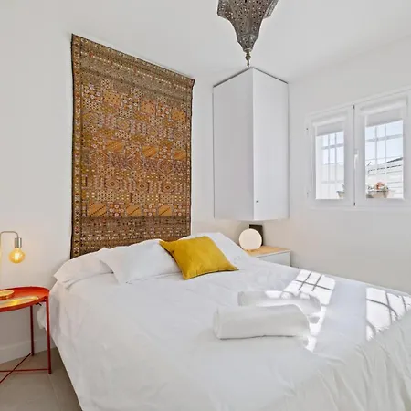 La Casita De La Esquina En Pedregalejo * Málaga